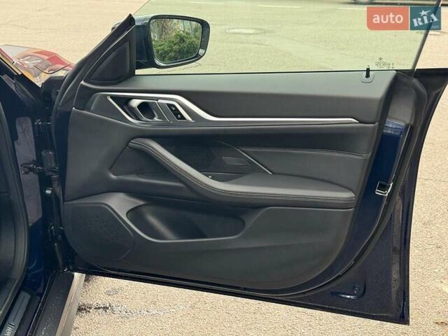 Синий БМВ i4, объемом двигателя 0 л и пробегом 16 тыс. км за 32990 $, фото 26 на Automoto.ua