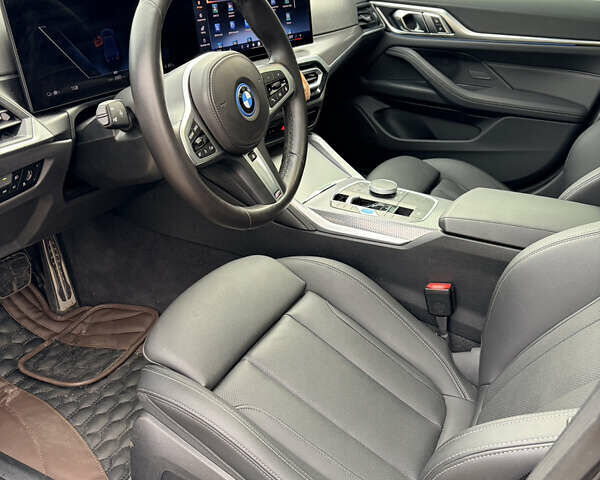Синій БМВ i4, об'ємом двигуна 0 л та пробігом 31 тис. км за 40000 $, фото 16 на Automoto.ua