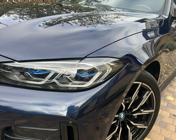 Синій БМВ i4, об'ємом двигуна 0 л та пробігом 24 тис. км за 49000 $, фото 4 на Automoto.ua