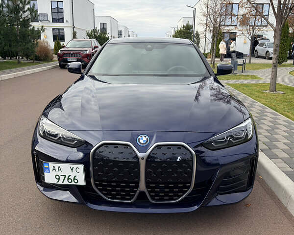Синій БМВ i4, об'ємом двигуна 0 л та пробігом 31 тис. км за 40000 $, фото 7 на Automoto.ua