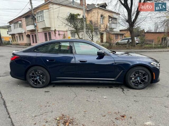 Синий БМВ i4, объемом двигателя 0 л и пробегом 16 тыс. км за 32990 $, фото 5 на Automoto.ua