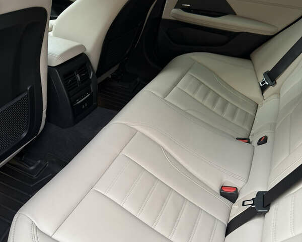 Синій БМВ i4, об'ємом двигуна 0 л та пробігом 24 тис. км за 49000 $, фото 11 на Automoto.ua