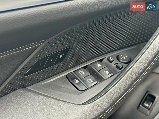 Синий БМВ i4, объемом двигателя 0 л и пробегом 16 тыс. км за 32990 $, фото 16 на Automoto.ua