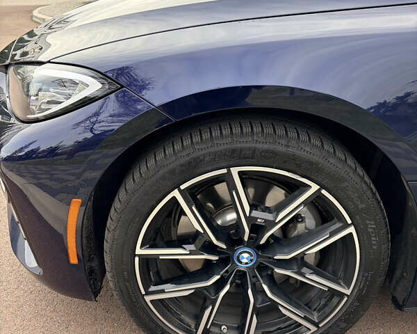 Синій БМВ i4, об'ємом двигуна 0 л та пробігом 31 тис. км за 40000 $, фото 12 на Automoto.ua