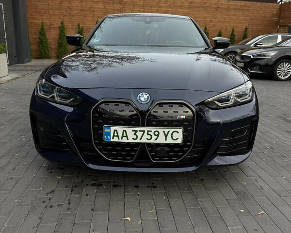 Синий БМВ i4, объемом двигателя 0 л и пробегом 18 тыс. км за 49999 $, фото 9 на Automoto.ua