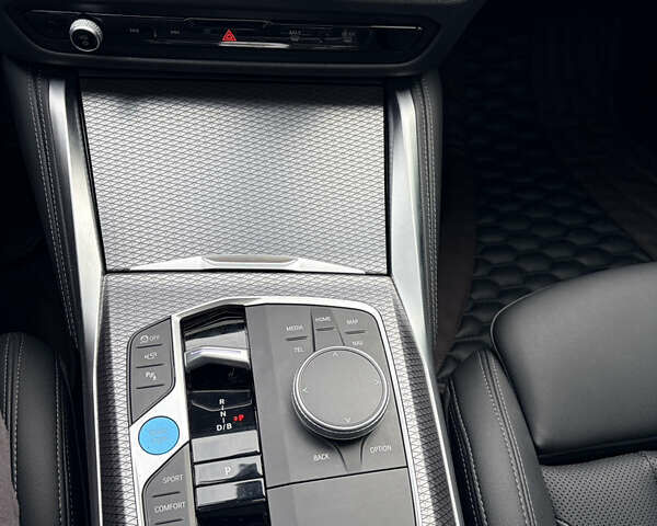 Синій БМВ i4, об'ємом двигуна 0 л та пробігом 31 тис. км за 40000 $, фото 34 на Automoto.ua