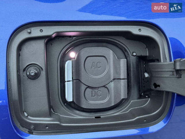 Синий БМВ i4, объемом двигателя 0 л и пробегом 10 тыс. км за 60000 $, фото 45 на Automoto.ua