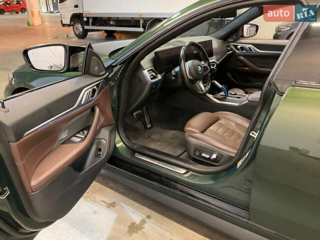 Зелений БМВ i4, об'ємом двигуна 0 л та пробігом 126 тис. км за 41900 $, фото 4 на Automoto.ua