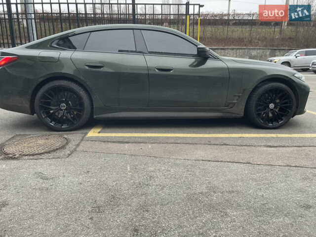 Зелений БМВ i4, об'ємом двигуна 0 л та пробігом 60 тис. км за 50000 $, фото 3 на Automoto.ua