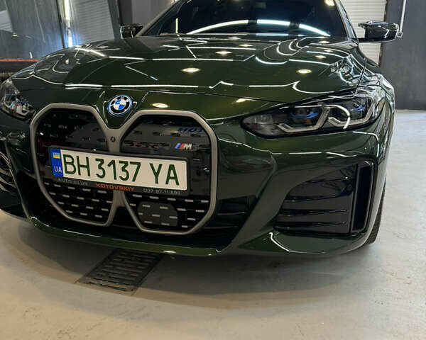Зелений БМВ i4, об'ємом двигуна 0 л та пробігом 12 тис. км за 48500 $, фото 3 на Automoto.ua