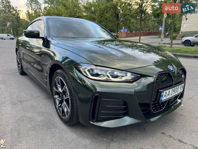 Зеленый БМВ i4, объемом двигателя 0 л и пробегом 27 тыс. км за 45900 $, фото 3 на Automoto.ua