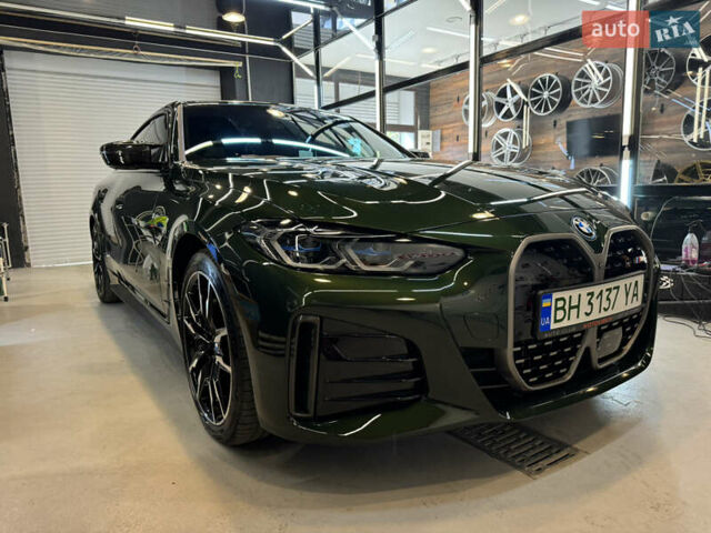 Зелений БМВ i4, об'ємом двигуна 0 л та пробігом 12 тис. км за 48500 $, фото 2 на Automoto.ua