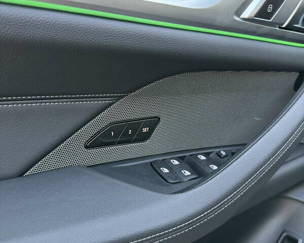 Зелений БМВ i4, об'ємом двигуна 0 л та пробігом 12 тис. км за 48500 $, фото 77 на Automoto.ua