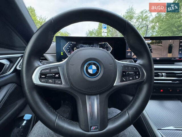 Зеленый БМВ i4, объемом двигателя 0 л и пробегом 27 тыс. км за 45900 $, фото 11 на Automoto.ua