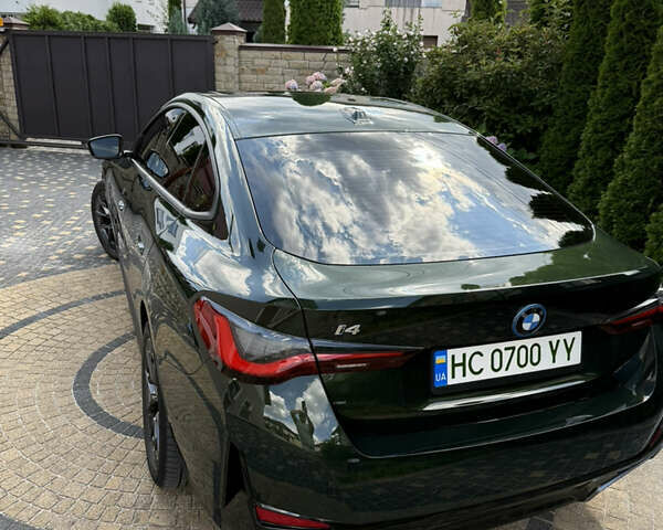 Зеленый БМВ i4, объемом двигателя 0 л и пробегом 17 тыс. км за 35500 $, фото 3 на Automoto.ua
