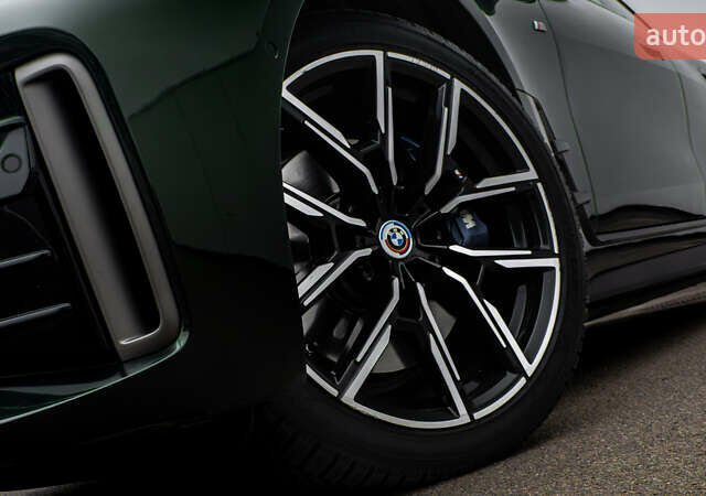 Зеленый БМВ i4, объемом двигателя 0 л и пробегом 36 тыс. км за 59900 $, фото 9 на Automoto.ua