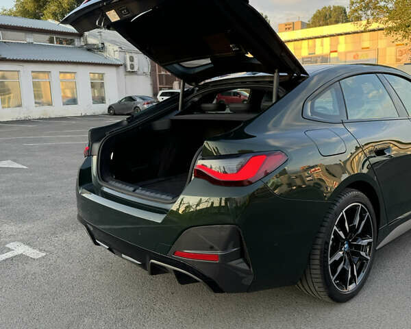 Зелений БМВ i4, об'ємом двигуна 0 л та пробігом 12 тис. км за 48500 $, фото 60 на Automoto.ua