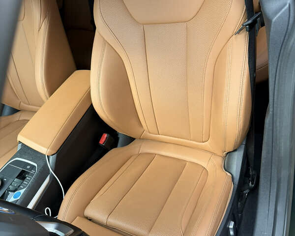 Зеленый БМВ i4, объемом двигателя 0 л и пробегом 17 тыс. км за 35500 $, фото 10 на Automoto.ua