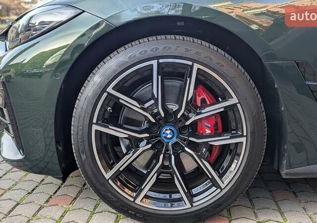 Зеленый БМВ i4, объемом двигателя 0 л и пробегом 5 тыс. км за 48499 $, фото 43 на Automoto.ua