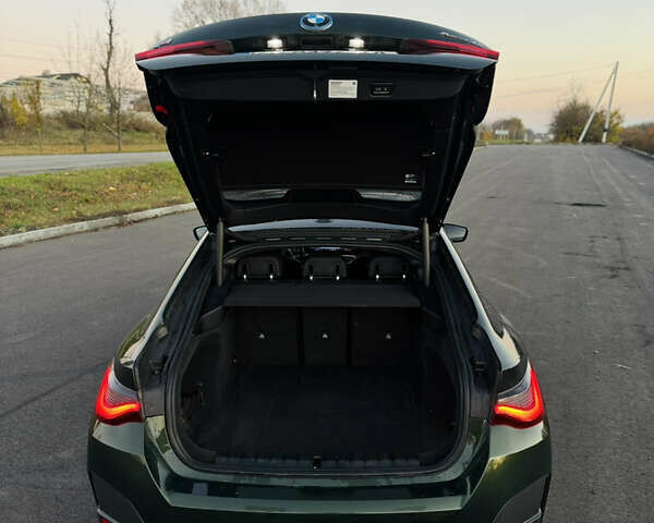 Зелений БМВ i4, об'ємом двигуна 0 л та пробігом 3 тис. км за 43000 $, фото 9 на Automoto.ua