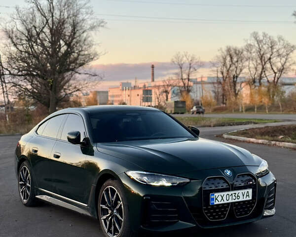 Зелений БМВ i4, об'ємом двигуна 0 л та пробігом 3 тис. км за 43000 $, фото 2 на Automoto.ua