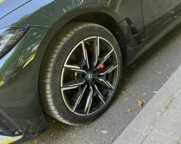 Зеленый БМВ i4, объемом двигателя 0 л и пробегом 7 тыс. км за 35950 $, фото 12 на Automoto.ua