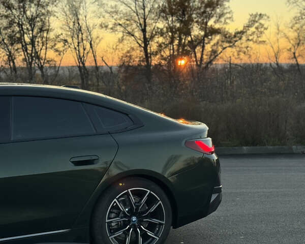 Зелений БМВ i4, об'ємом двигуна 0 л та пробігом 3 тис. км за 43000 $, фото 8 на Automoto.ua