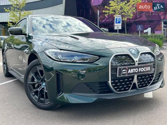 Зеленый БМВ i4, объемом двигателя 0 л и пробегом 8 тыс. км за 34990 $, фото 1 на Automoto.ua