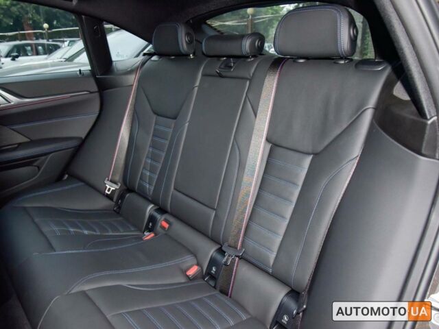 Зелений БМВ i4, об'ємом двигуна 0 л та пробігом 0 тис. км за 59000 $, фото 3 на Automoto.ua
