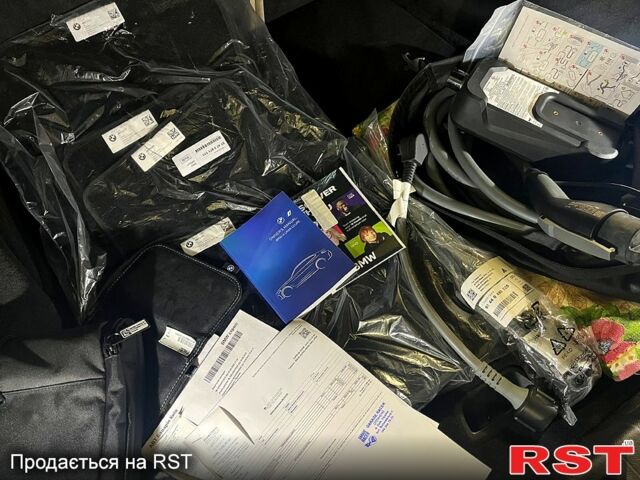 Оранжевый БМВ i4, объемом двигателя 0.4 л и пробегом 900 тыс. км за 54000 $, фото 8 на Automoto.ua