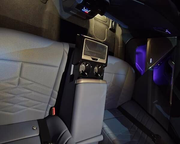 Белый БМВ i5, объемом двигателя 0 л и пробегом 3 тыс. км за 49999 $, фото 74 на Automoto.ua