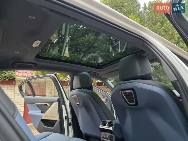 Белый БМВ i5, объемом двигателя 0 л и пробегом 3 тыс. км за 49999 $, фото 58 на Automoto.ua