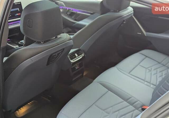 Белый БМВ i5, объемом двигателя 0 л и пробегом 11 тыс. км за 43999 $, фото 25 на Automoto.ua