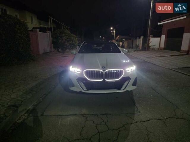 Белый БМВ i5, объемом двигателя 0 л и пробегом 3 тыс. км за 49999 $, фото 5 на Automoto.ua