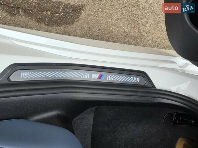 Белый БМВ i5, объемом двигателя 0 л и пробегом 3 тыс. км за 49999 $, фото 38 на Automoto.ua
