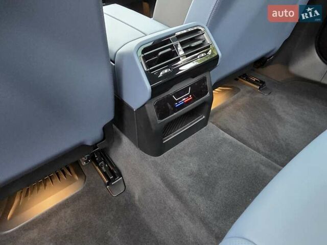 Белый БМВ i5, объемом двигателя 0 л и пробегом 3 тыс. км за 49999 $, фото 39 на Automoto.ua