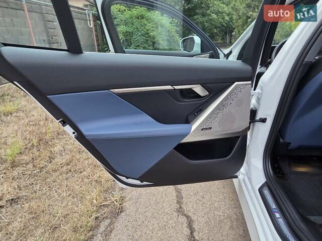 Белый БМВ i5, объемом двигателя 0 л и пробегом 3 тыс. км за 49999 $, фото 37 на Automoto.ua