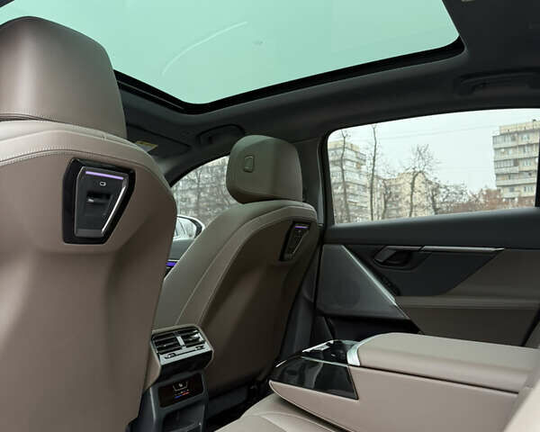 Белый БМВ i5, объемом двигателя 0 л и пробегом 12 тыс. км за 43999 $, фото 38 на Automoto.ua