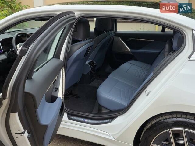 Белый БМВ i5, объемом двигателя 0 л и пробегом 3 тыс. км за 49999 $, фото 34 на Automoto.ua