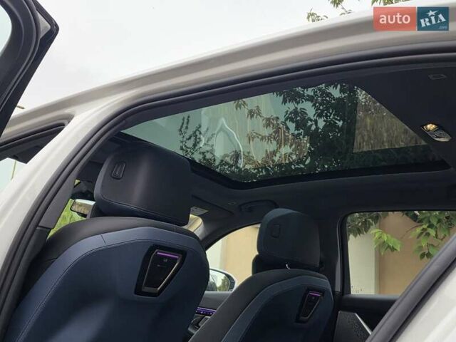 Белый БМВ i5, объемом двигателя 0 л и пробегом 3 тыс. км за 49999 $, фото 36 на Automoto.ua