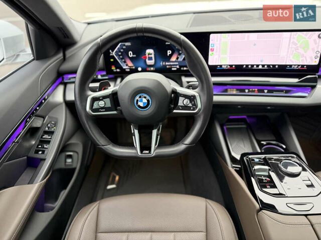 Белый БМВ i5, объемом двигателя 0 л и пробегом 12 тыс. км за 43999 $, фото 42 на Automoto.ua