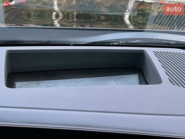 Черный БМВ i5, объемом двигателя 0 л и пробегом 32 тыс. км за 57000 $, фото 24 на Automoto.ua