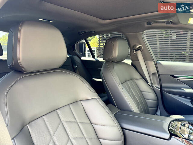 Чорний БМВ i5, об'ємом двигуна 0 л та пробігом 10 тис. км за 61900 $, фото 31 на Automoto.ua