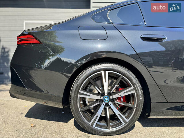 Чорний БМВ i5, об'ємом двигуна 0 л та пробігом 10 тис. км за 61900 $, фото 15 на Automoto.ua