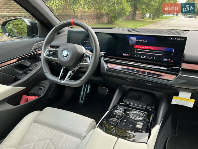 Черный БМВ i5, объемом двигателя 0 л и пробегом 1 тыс. км за 74000 $, фото 23 на Automoto.ua