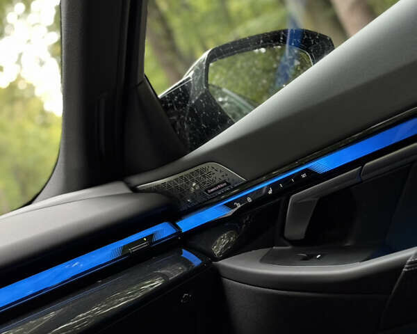 Чорний БМВ i5, об'ємом двигуна 0 л та пробігом 8 тис. км за 77000 $, фото 41 на Automoto.ua