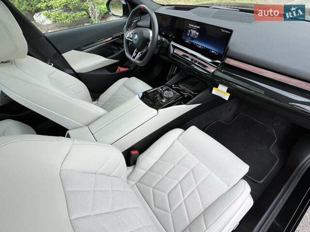 Черный БМВ i5, объемом двигателя 0 л и пробегом 1 тыс. км за 74000 $, фото 14 на Automoto.ua