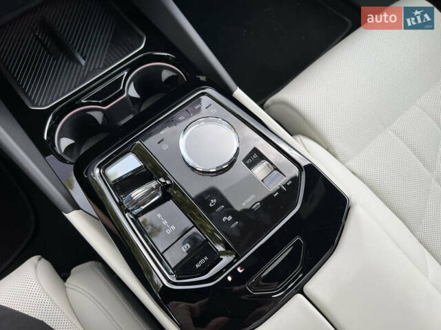 Черный БМВ i5, объемом двигателя 0 л и пробегом 1 тыс. км за 74000 $, фото 18 на Automoto.ua