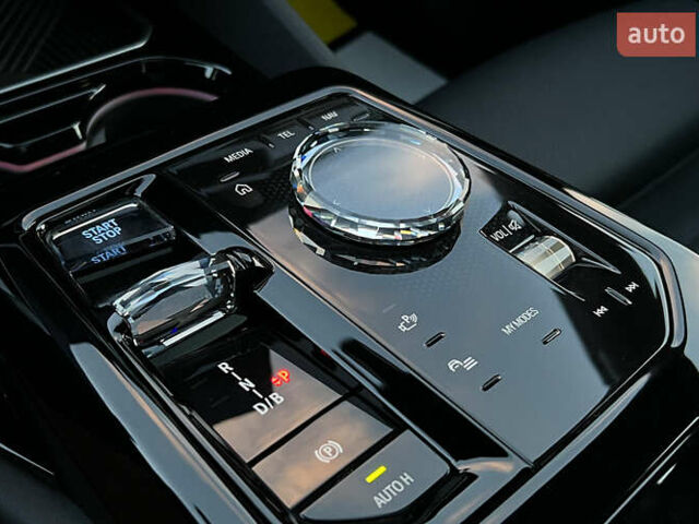 Черный БМВ i5, объемом двигателя 0 л и пробегом 32 тыс. км за 57000 $, фото 18 на Automoto.ua