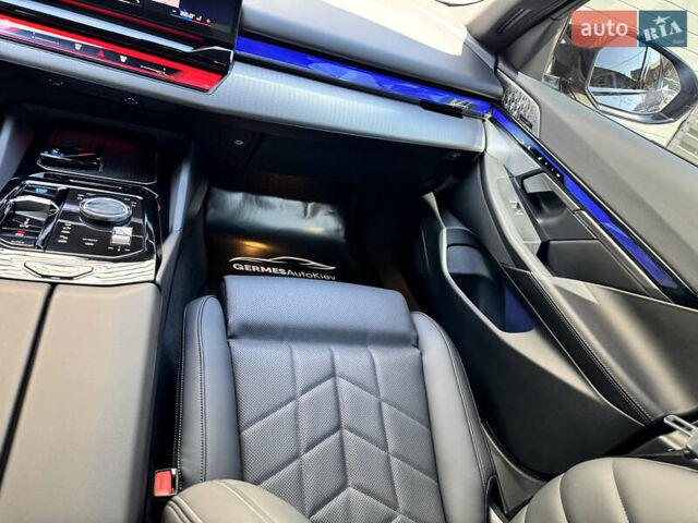 Чорний БМВ i5, об'ємом двигуна 0 л та пробігом 10 тис. км за 61900 $, фото 21 на Automoto.ua